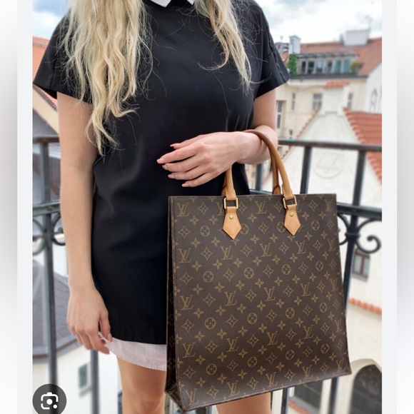 Authentic Louis Vuitton Monogram Sac Plat Tote brown monogram canvas - Picture 1 of 16